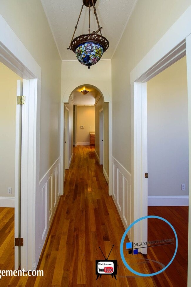 Building Photo - Vallejo Heritage District Home