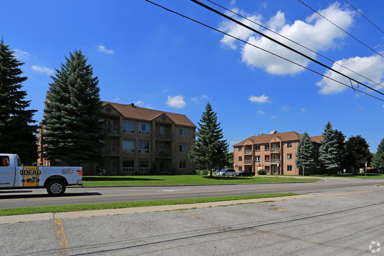 Primary Photo - Allanview Place