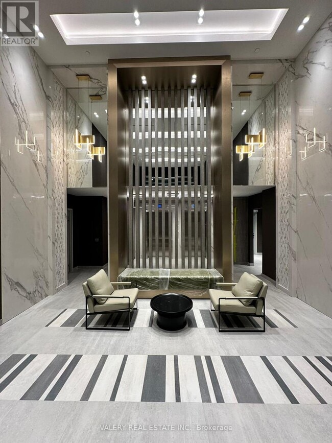 Building Photo - 415 Main St W