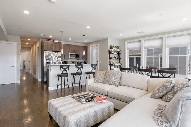 Foto del edificio - 71 Willow Ct