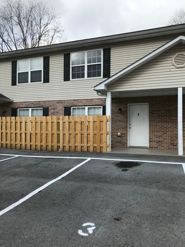 Unit 3 - 320 Chilhowee School Rd