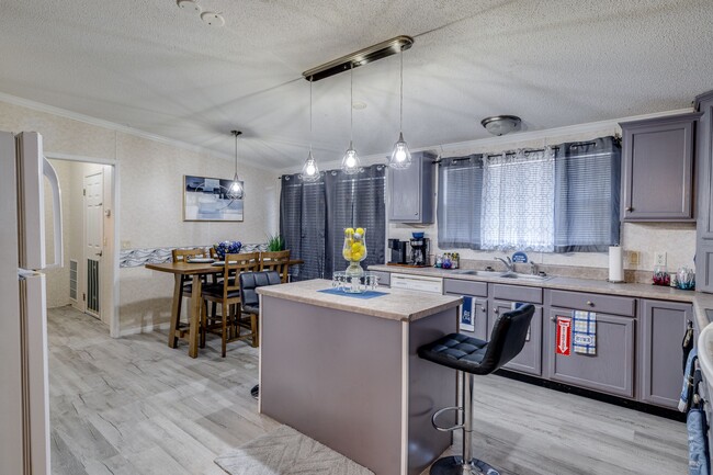 Foto del edificio - 9427 Syble Dr