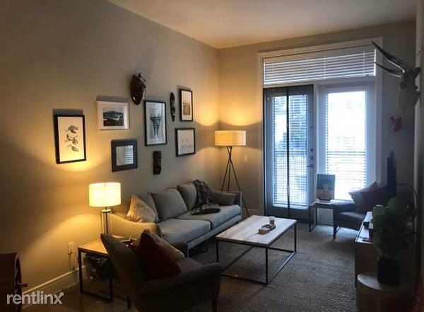Foto del edificio - 1 br, 1 bath Apartment - 1618 E 6th St
