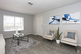 Interior Photo - Autumn Creek