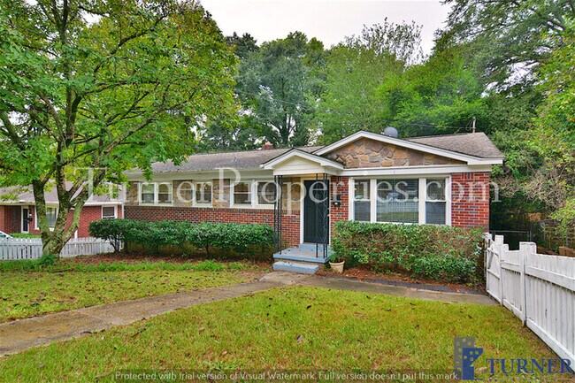 Building Photo - Charming 3 BR in Rosewood w/ Fenced Backyard