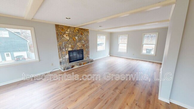 Foto del edificio - 710 Stallings Rd