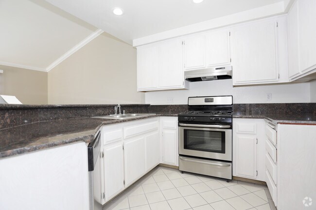 1HAB, 1BA - 713 ft² - Le Med Apartment Homes