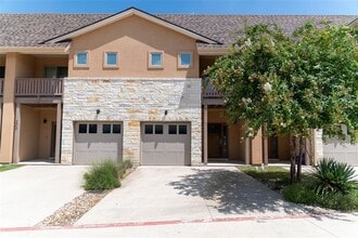 Building Photo - 204 Conservation Dr