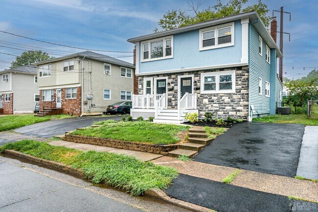 Building Photo - 333 Benjamin Ave