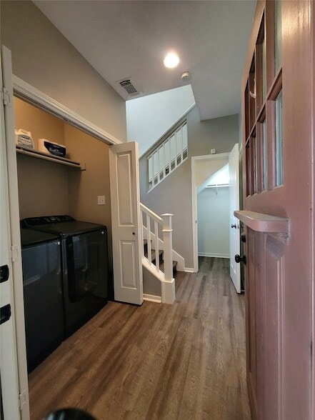 Building Photo - 77 Woodlily Pl