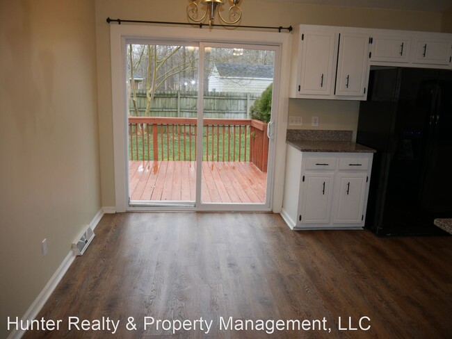 Building Photo - 3 br, 2 bath House - 320 Century Blvd