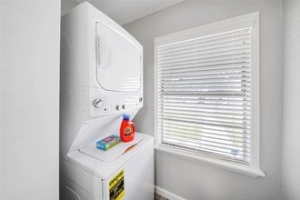 Building Photo - 2111 8th Ave N