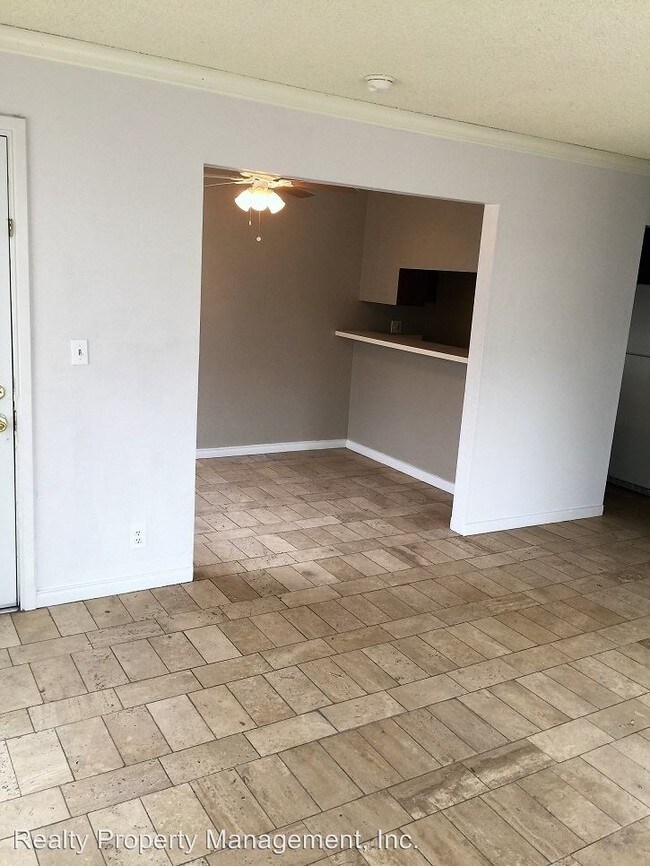 Foto del edificio - 258 W Gettysburg Ave