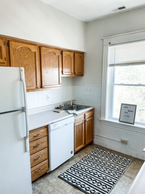 Foto principal - 618 S Hanley Rd