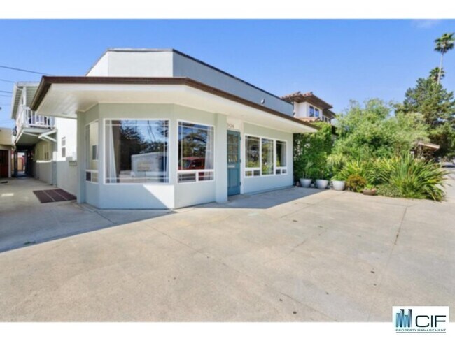 Building Photo - 304 Playa Blvd