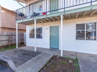 Building Photo - 1075 Le Brun Ln