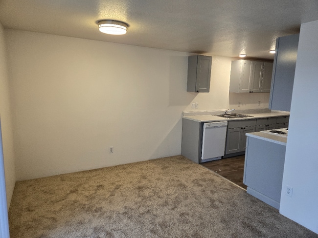 Building Photo - 12716 13th Ln SW