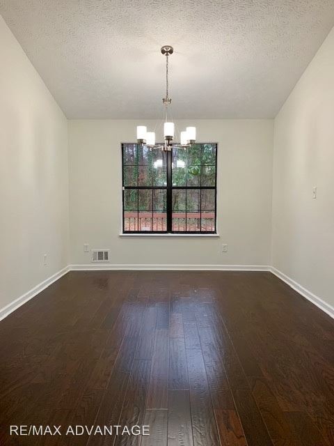 Building Photo - 3 br, 2.5 bath House - 7813 Sugarland Dr.