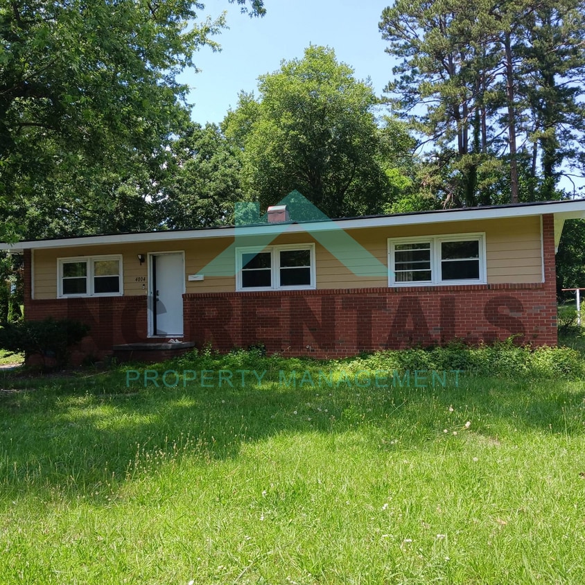 Primary Photo - 4004 Gentry St