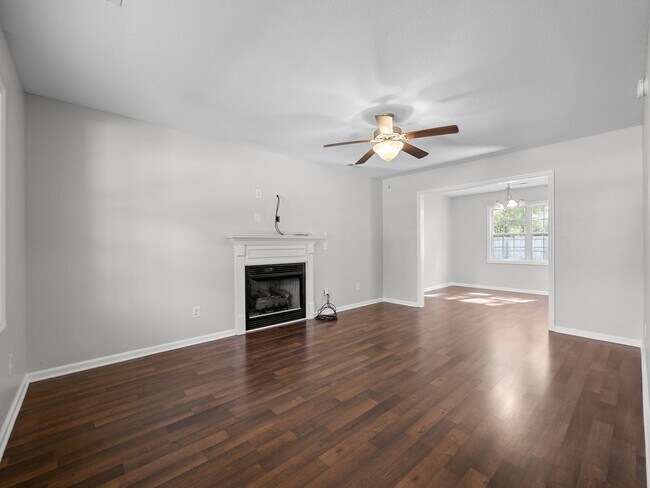 Foto del edificio - Welcome to Clymer Court!