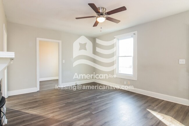 Building Photo - 2207 Heard St