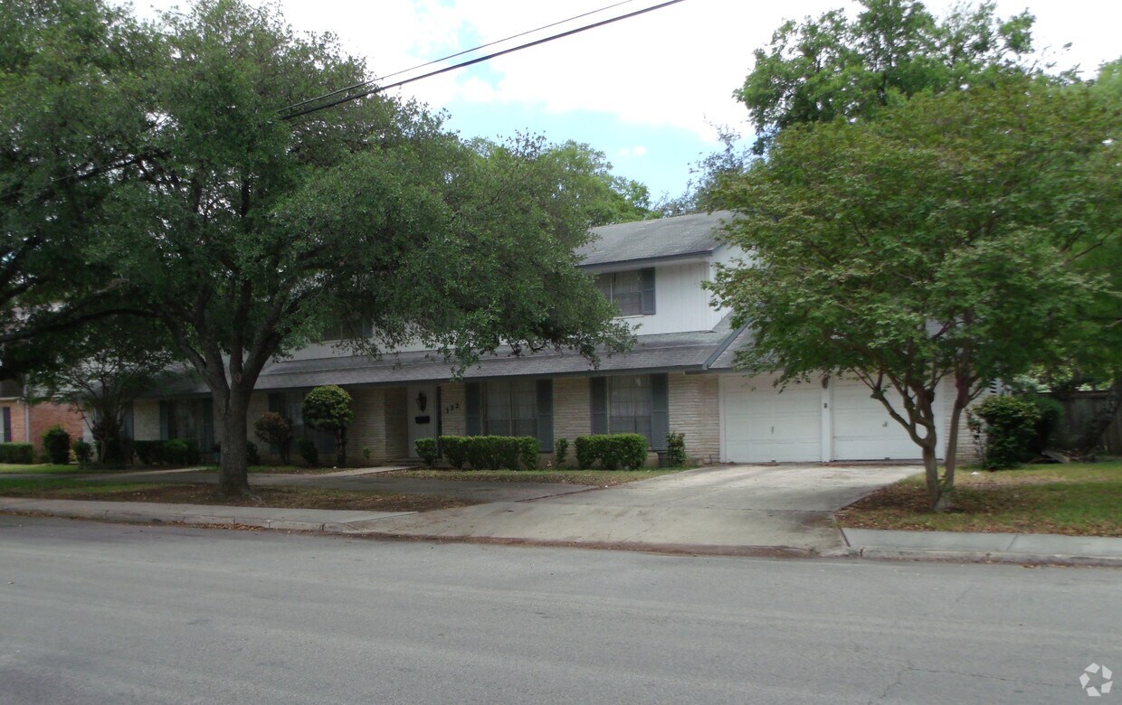 334 E Terra Alta Dr, San Antonio, TX 78209 Apartments in San Antonio, TX