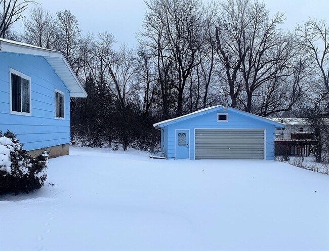 Building Photo - N3252 Opal Rd