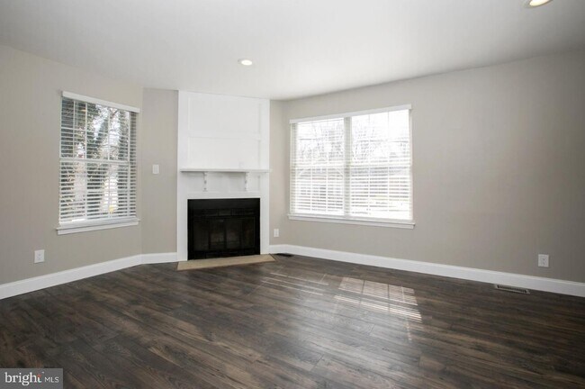 Building Photo - 129 Ellis St