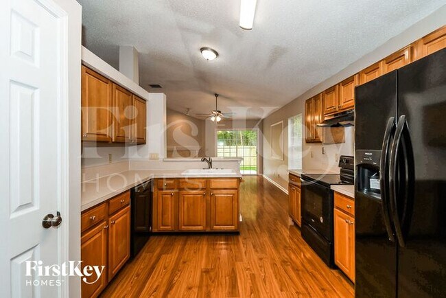 Building Photo - 12028 Shooting Star Ct