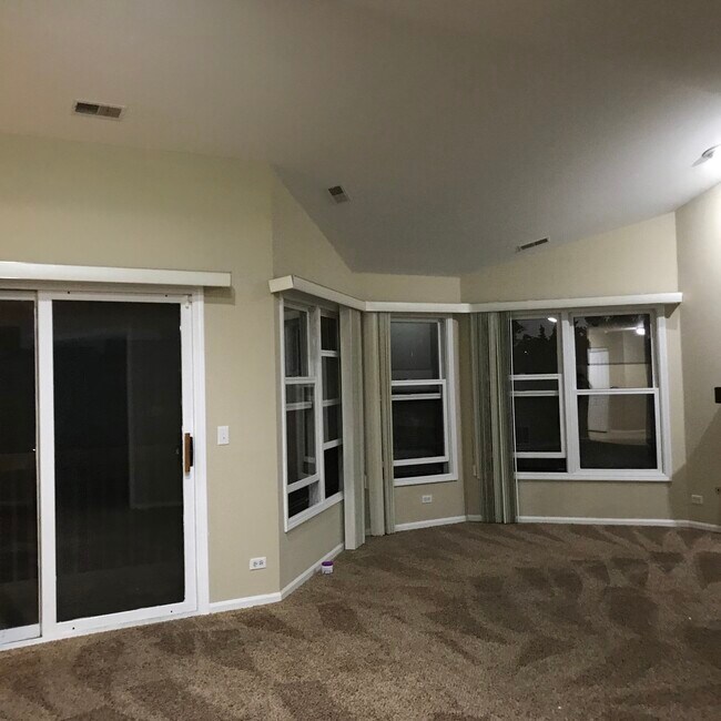 Foto del edificio - 2528 Live Oak Ln