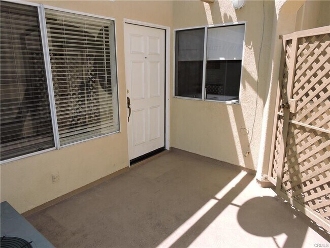Foto del edificio - LOVELY MIRADOR 2 BR/2 BATH CONDO IN GREAT LAGUNA NIGUEL LOCATION