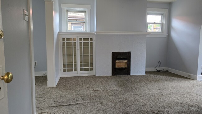 Living room - 3845 Brighton Rd