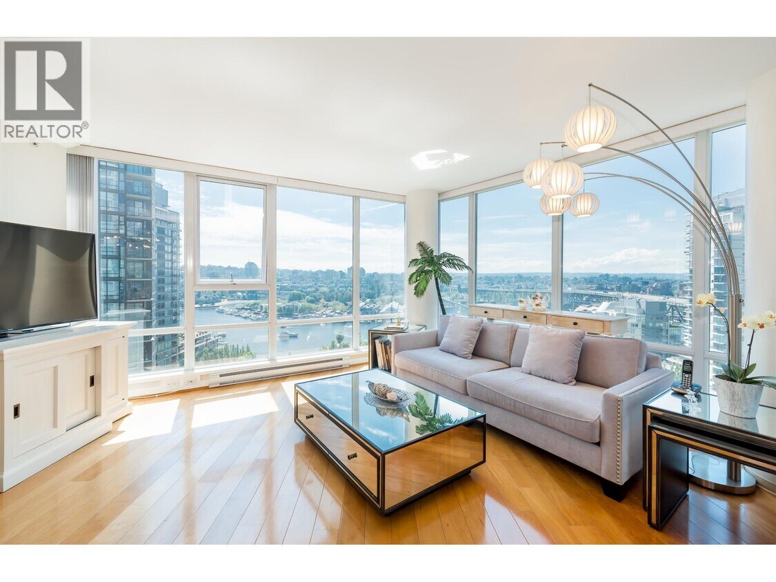 Photo principale - 1438 Richards St