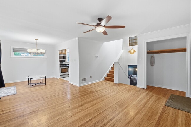 Photo - 300 Abbott Rd (Hatboro, PA) House