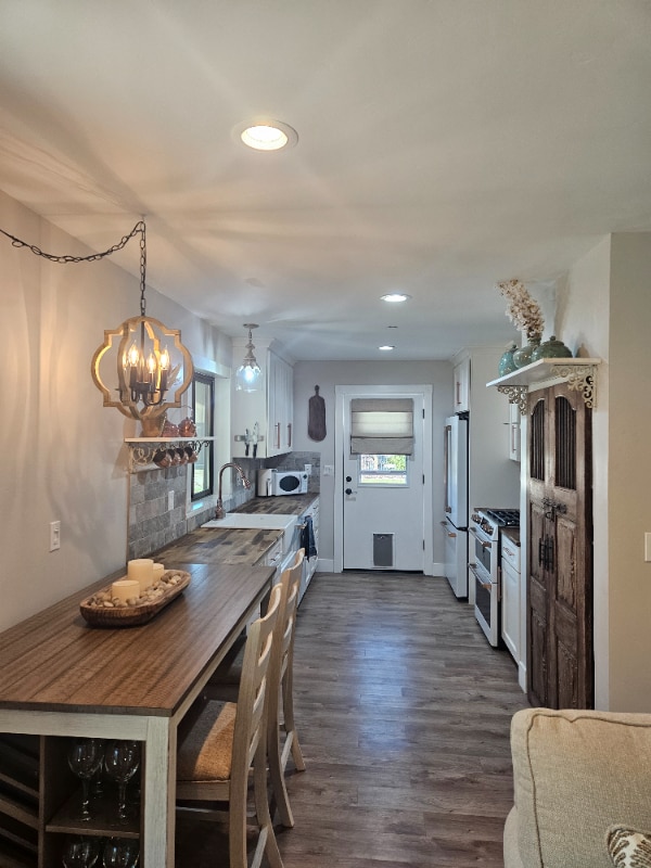 Foto del edificio - 24375 Leadstone Dr