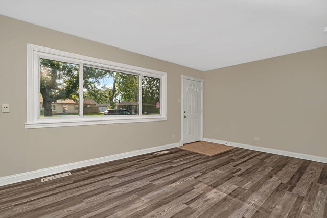 Building Photo - 1512 Lincoln Pl
