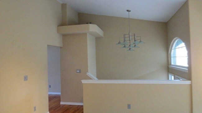 Building Photo - Single Family Home in Shoreline