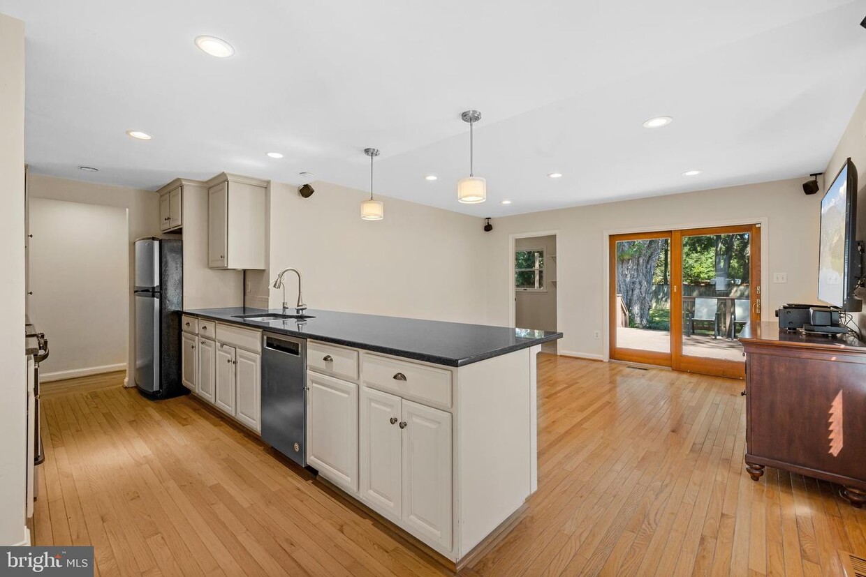 3512 Groveton St, Alexandria, VA 22306 House Rental in Alexandria, VA