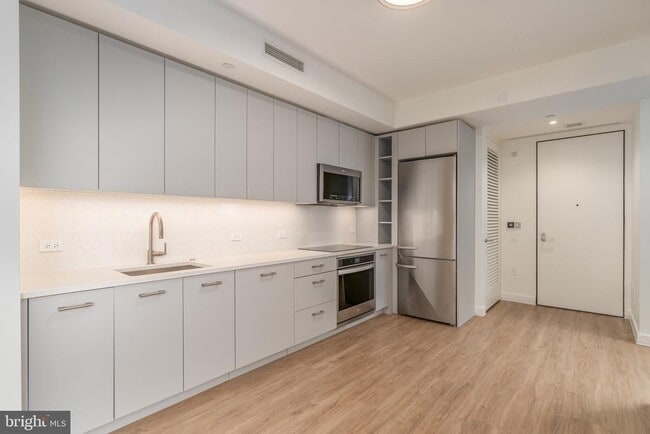 Building Photo - 1630 Columbia Rd NW