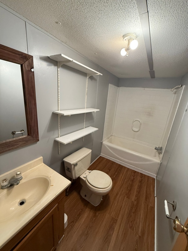 Building Photo - 1003 George St