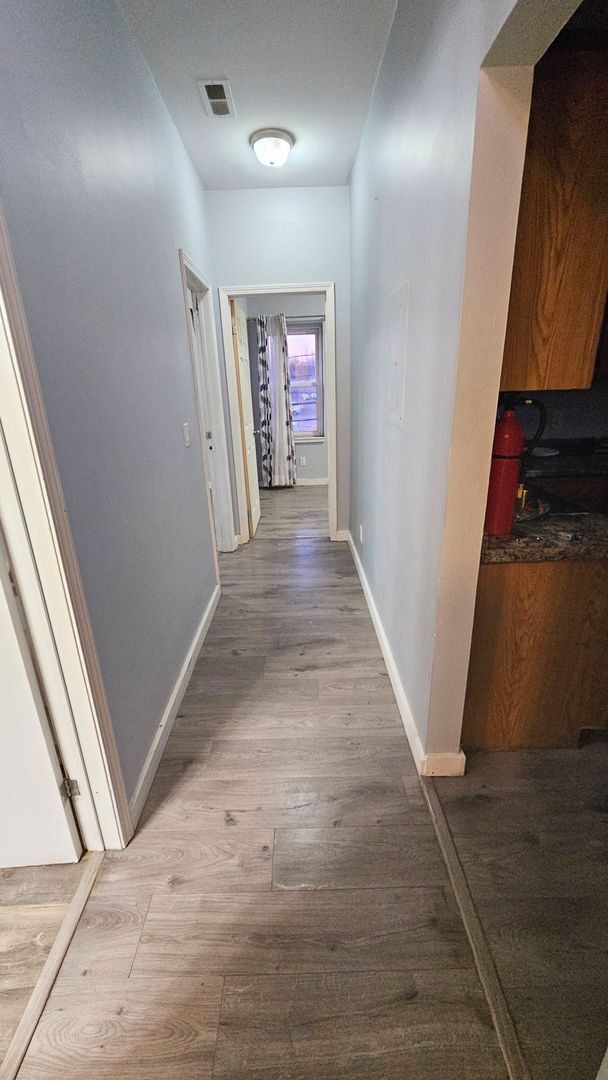 Foto del edificio - 3244 E 5th Ave