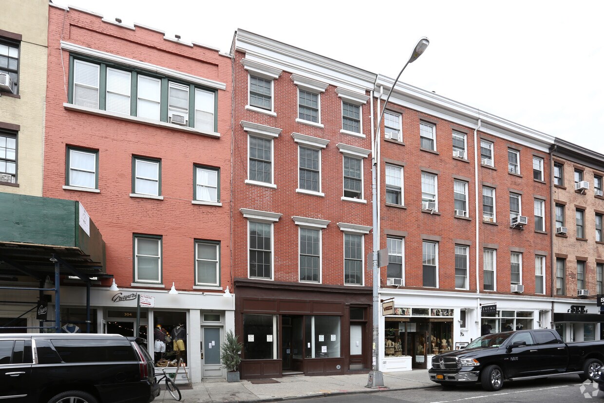 Primary Photo - 306 Bleecker St