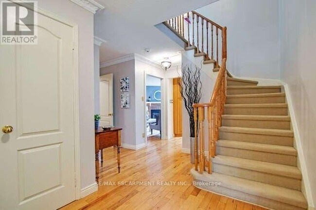 Building Photo - 30 Meekings Dr