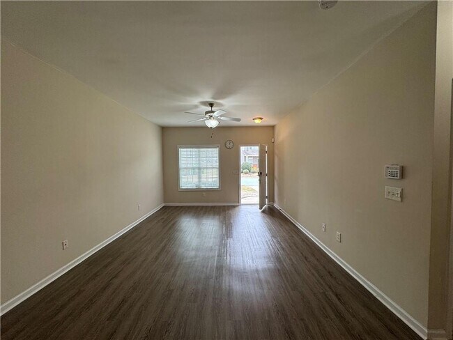 Building Photo - 3058 Cedar Glade Ln NE