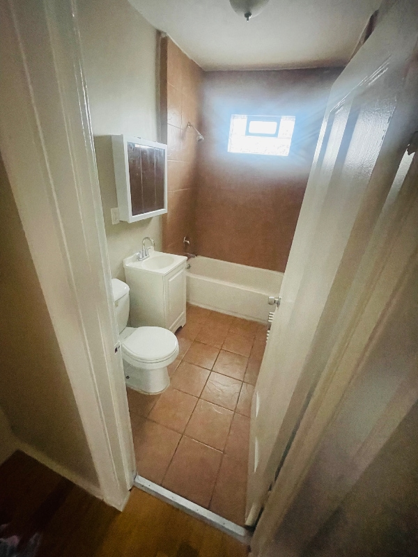 Foto del edificio - 6005 S Artesian Ave