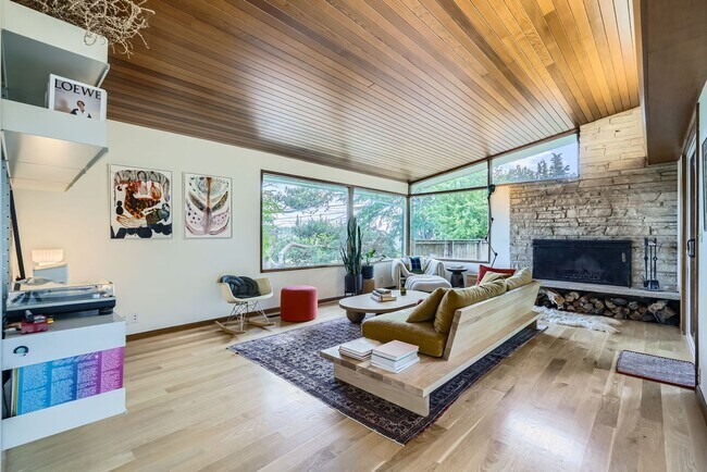 Foto del edificio - Seward Park Home
