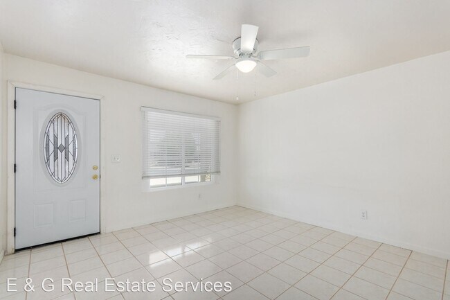 Building Photo - 4 br, 2 bath House - 579 W Sesame St