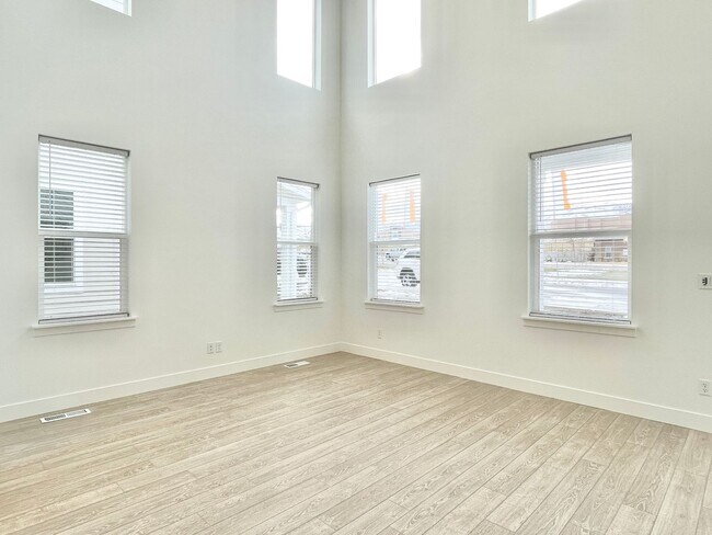 Foto del edificio - Gorgeous Townhome at Mountain Ridge!