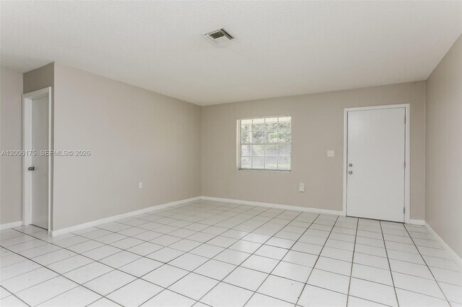 Foto del edificio - 6025 SW 37th St