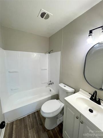 Building Photo - 2917 Burgess Dr
